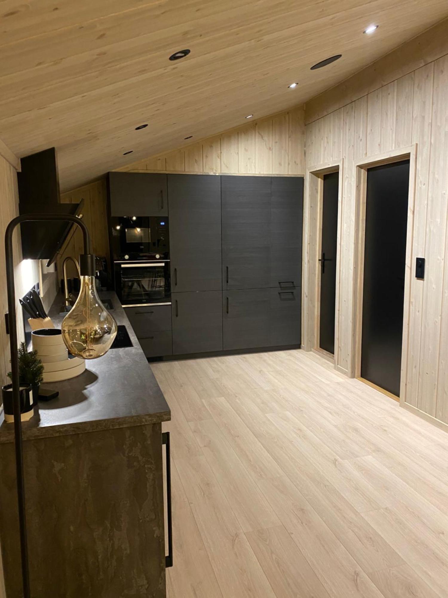 High Standard Cabin Close To The Fla City Center Exterior foto